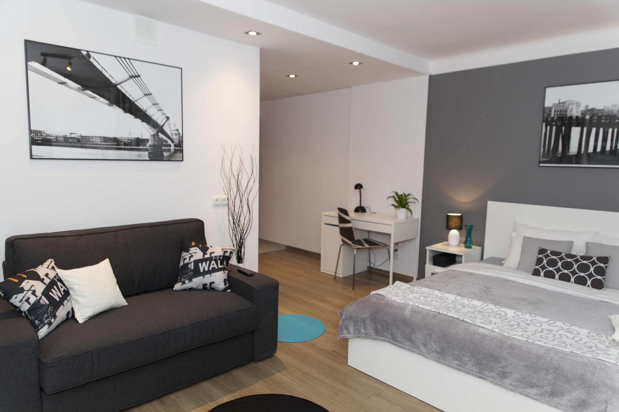 Warsawrent Apartamenty Centralna Exterior photo